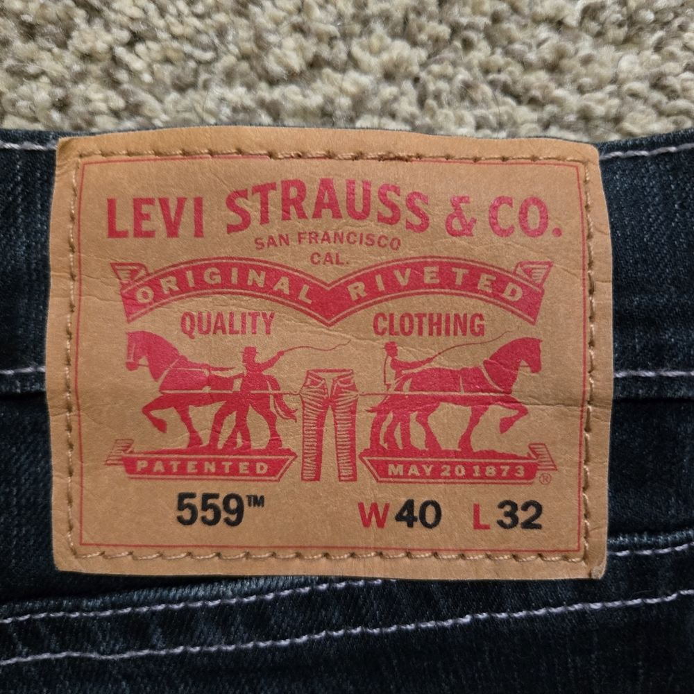 LEVI'S Men's Classic Indigo Straight Jeans